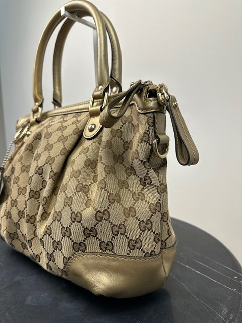 Gucci GG Canvas Sukey Zip Hand Bag