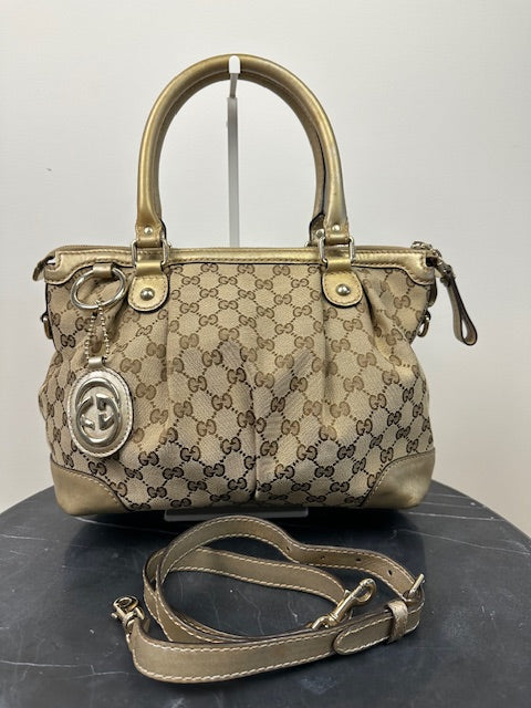 Gucci GG Canvas Sukey Zip Hand Bag