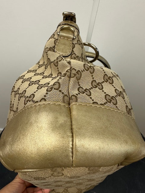 Gucci GG Canvas Sukey Zip Hand Bag