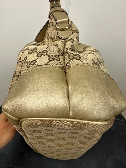 Gucci GG Canvas Sukey Zip Hand Bag